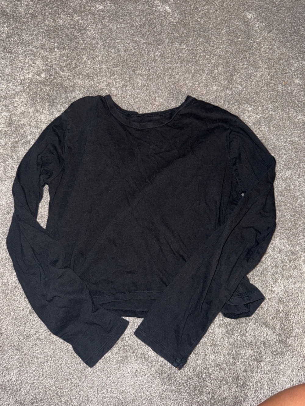 Black crop Long Sleeve Tee